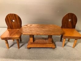 ❗Jetzt =18.- Fr. !!❗w`schön verarbeit. Tisch +2 Stühle, Holz